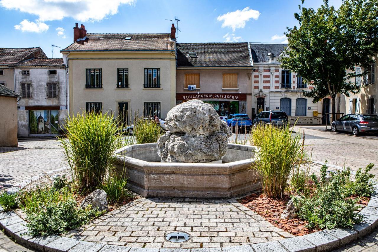 Hostellerie Du Chateau Bellenaves Εξωτερικό φωτογραφία