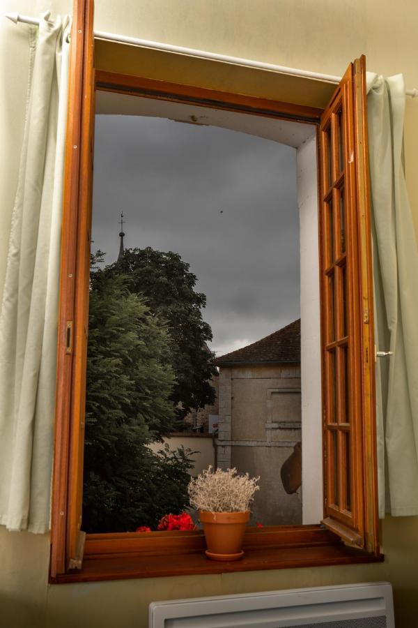 Hostellerie Du Chateau Bellenaves Εξωτερικό φωτογραφία